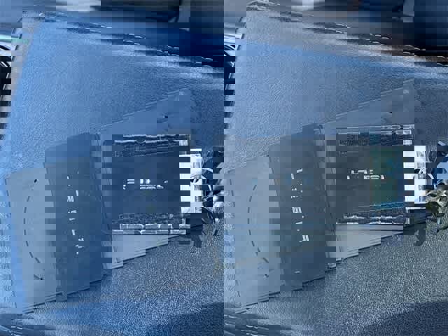 Used 2021 Tesla Model Y Long Range image 37