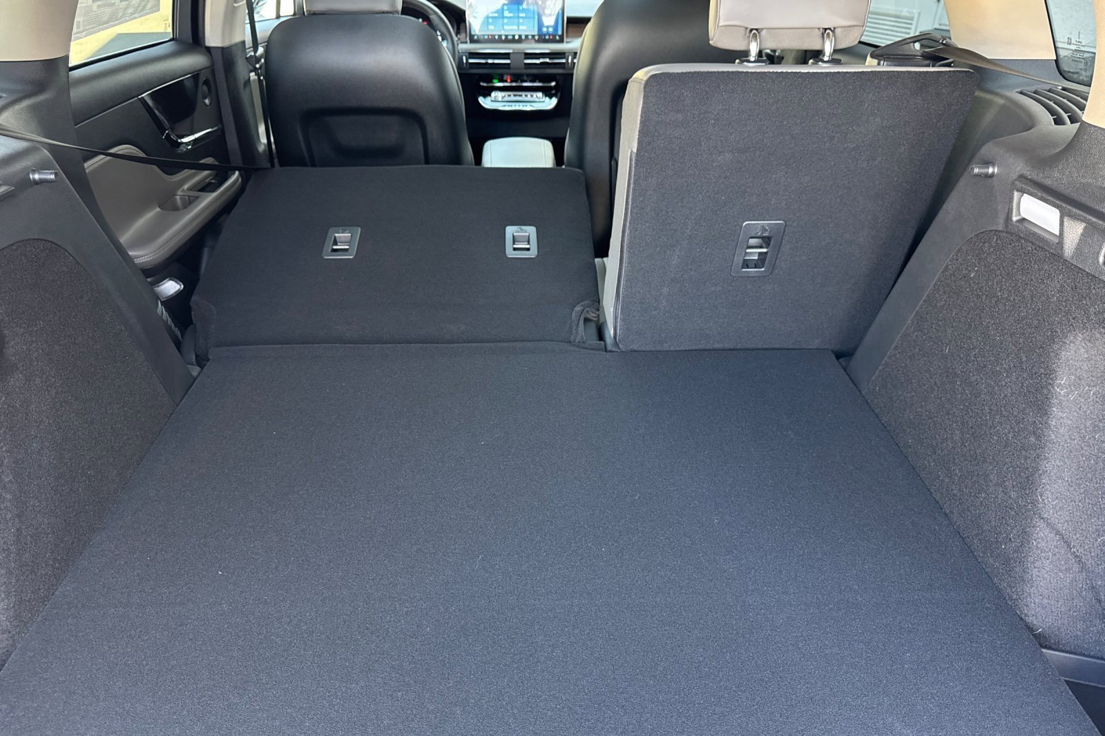 New 2025 Lincoln Corsair Reserve w/ Equipment Group 202A image 14