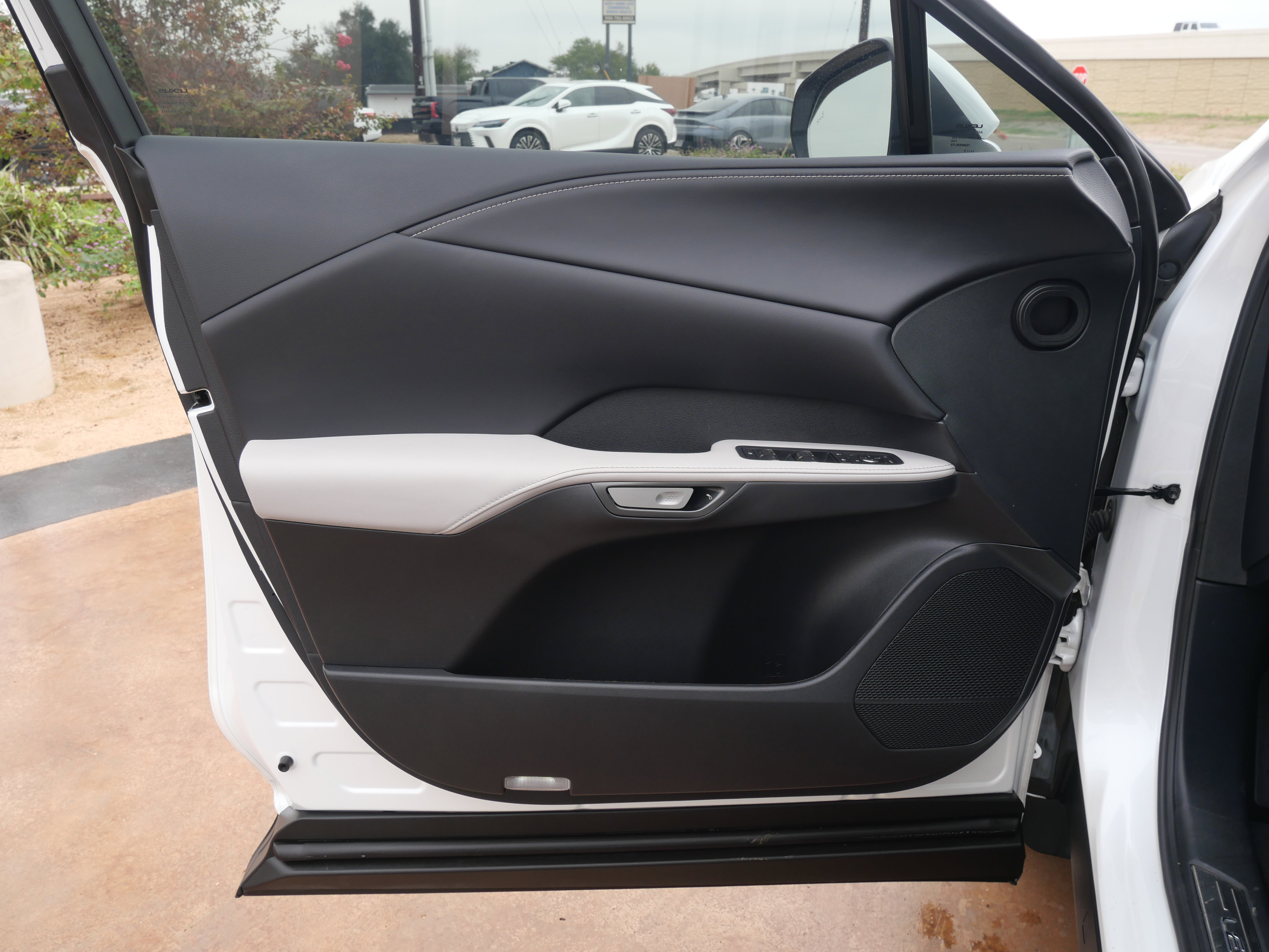 Certified 2024 Lexus RX 350 Premium Plus image 17