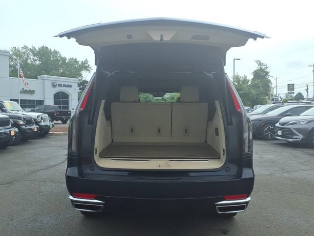 Used 2023 Cadillac Escalade ESV Premium Luxury AWD/4WD image 7