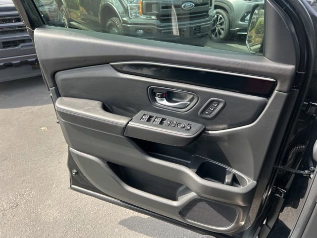 Used 2025 Honda Pilot EX-L image 28