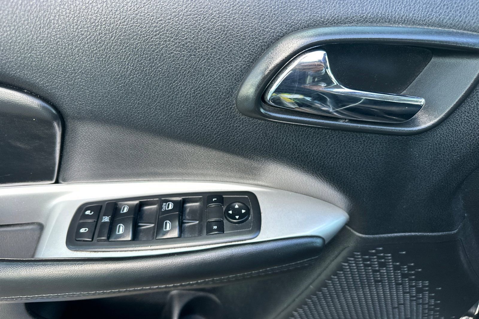 Used 2019 Dodge Journey SE image 10