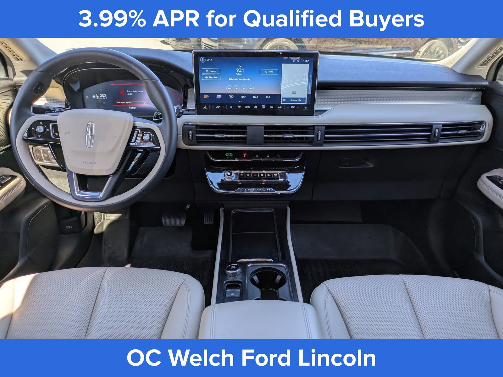 Used 2025 Lincoln Corsair FWD w/ Equipment Group 101A image 17