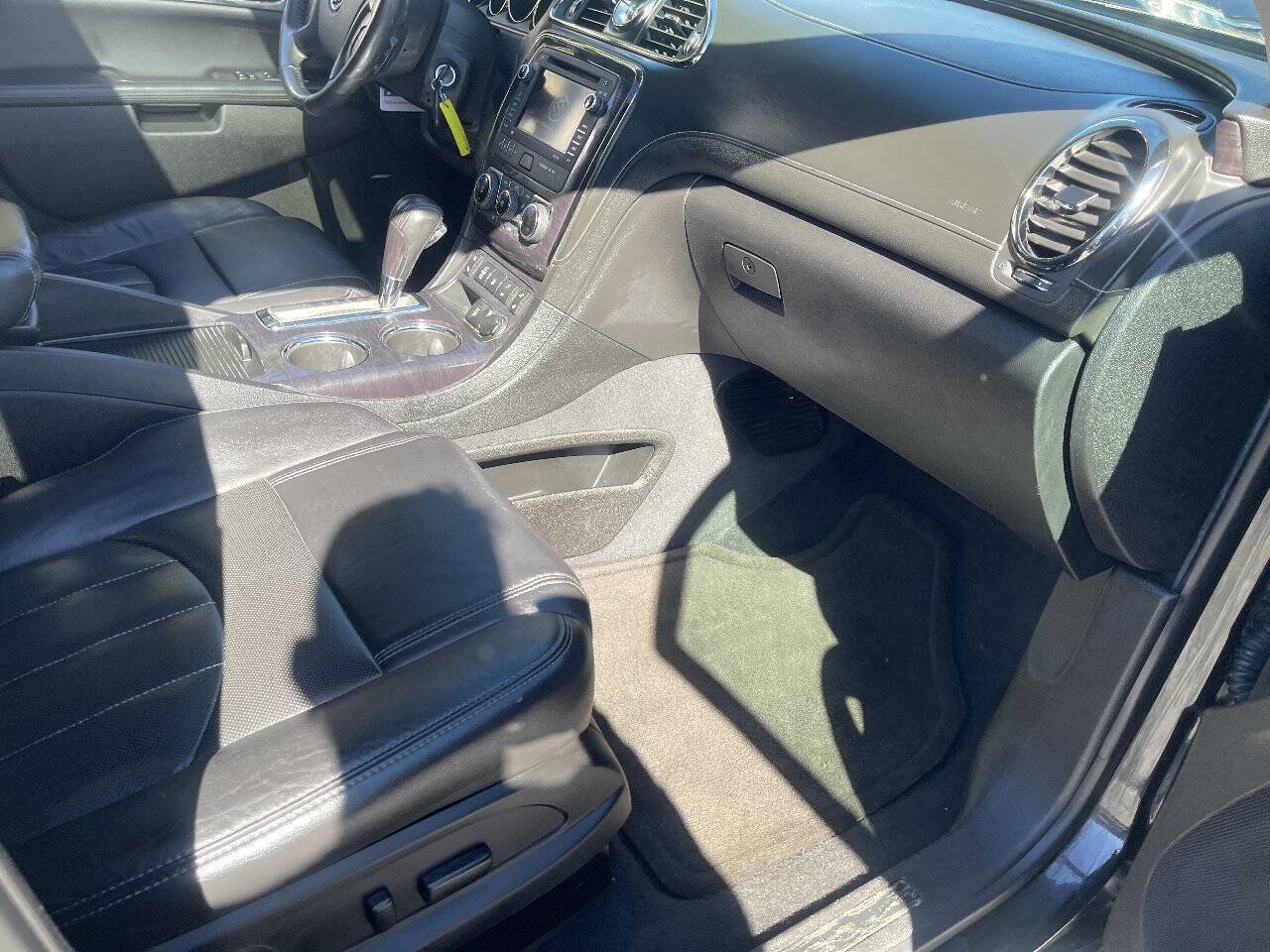 Used 2016 Buick Enclave Leather AWD/4WD image 28