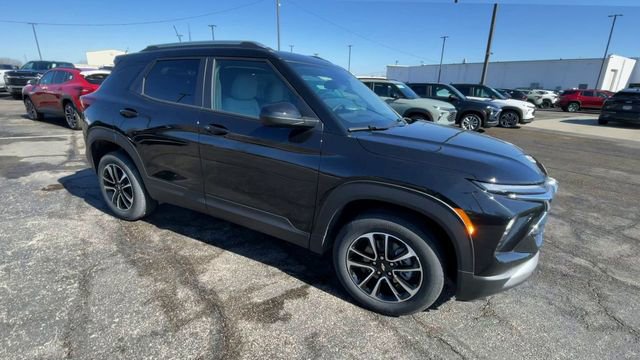 New 2026 Chevrolet TrailBlazer LT w/ LT Cold Weather Package image 3