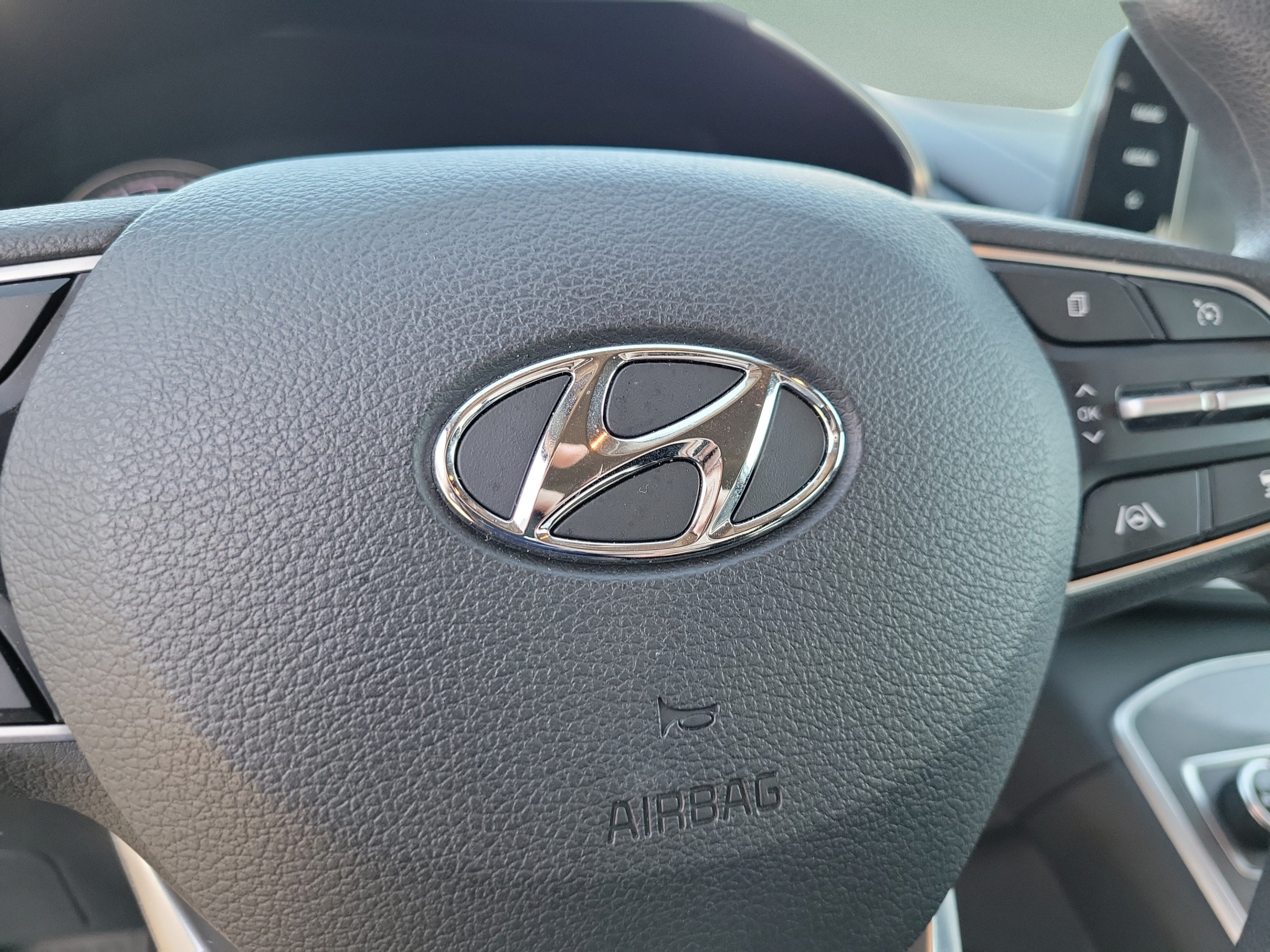 Used 2022 Hyundai Santa Fe SEL w/ Cargo Package FWD image 27