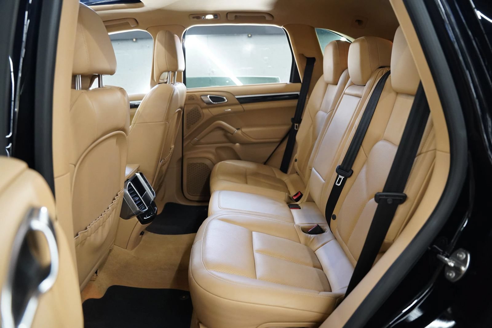 Used 2014 Porsche Cayenne AWD/4WD image 12