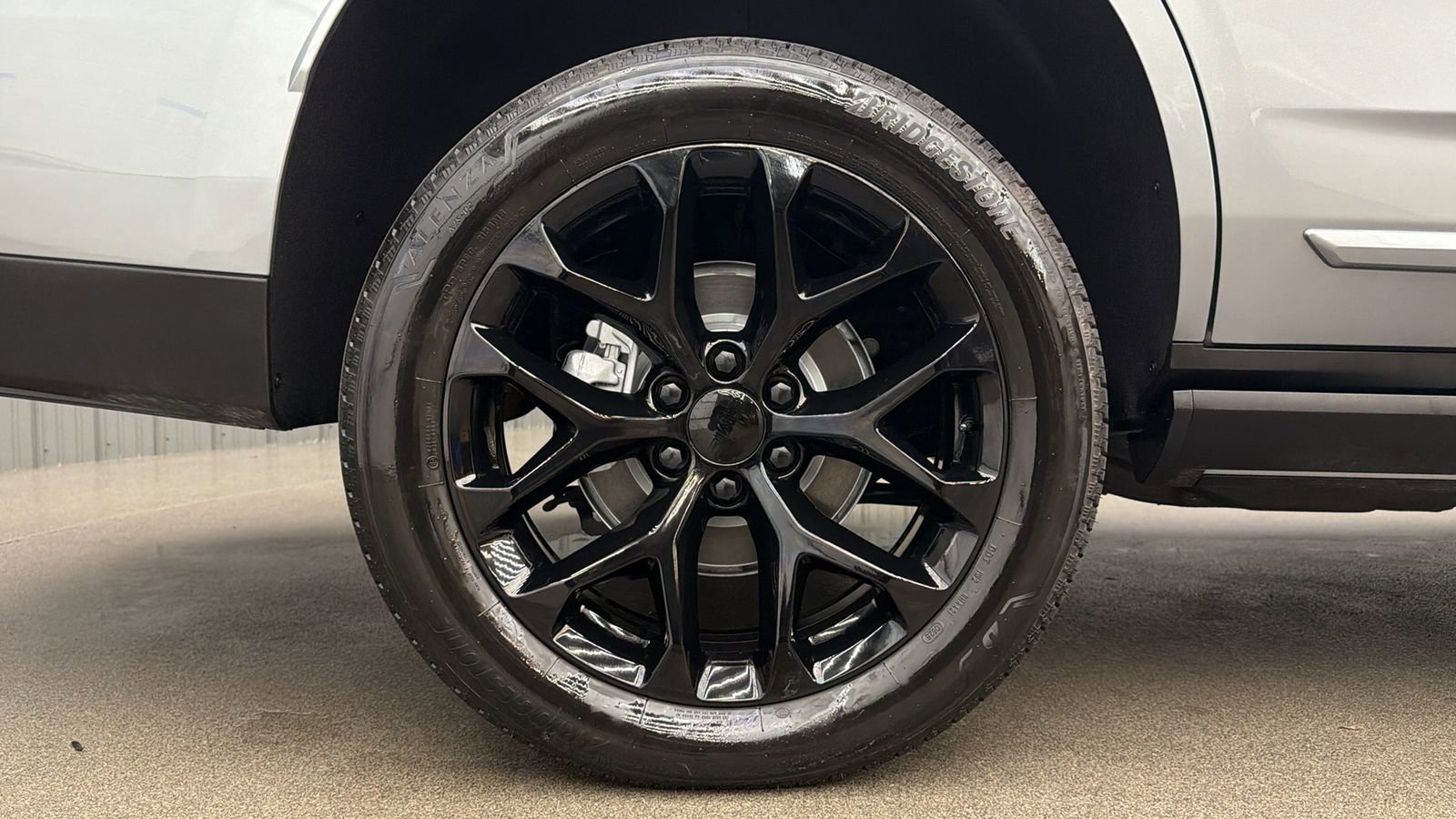 Used 2026 GMC Yukon Denali w/ Sun & Power Step Package AWD/4WD image 11