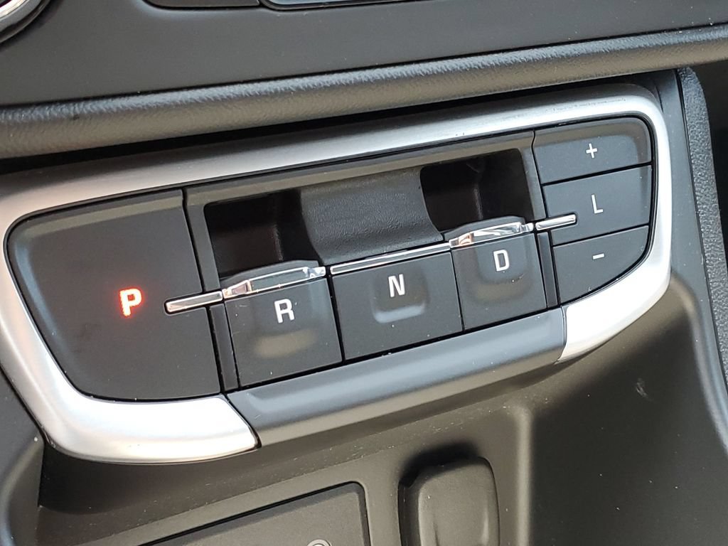 Used 2023 GMC Terrain SLE FWD image 15
