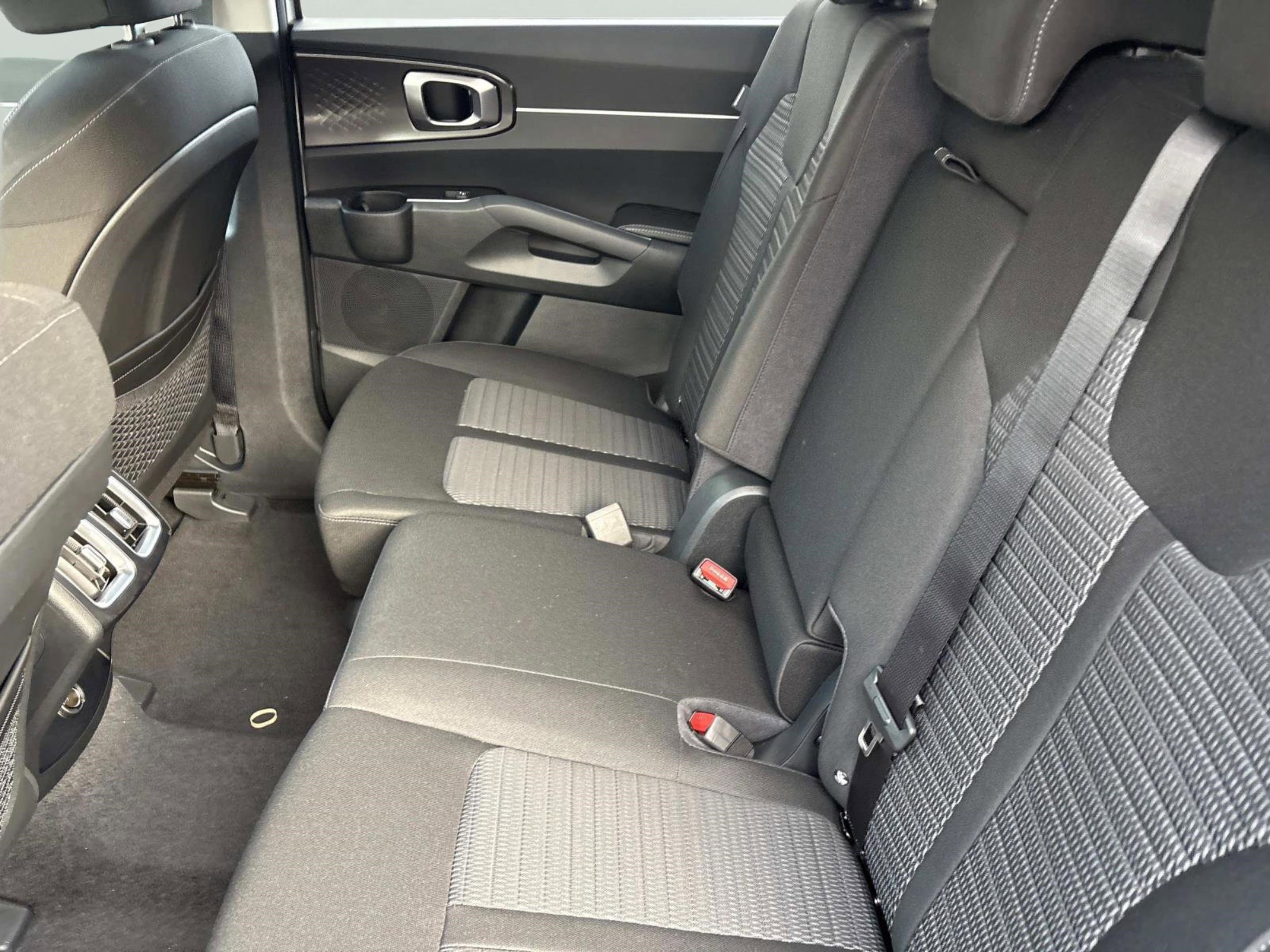 New 2026 Kia Sorento LX image 17