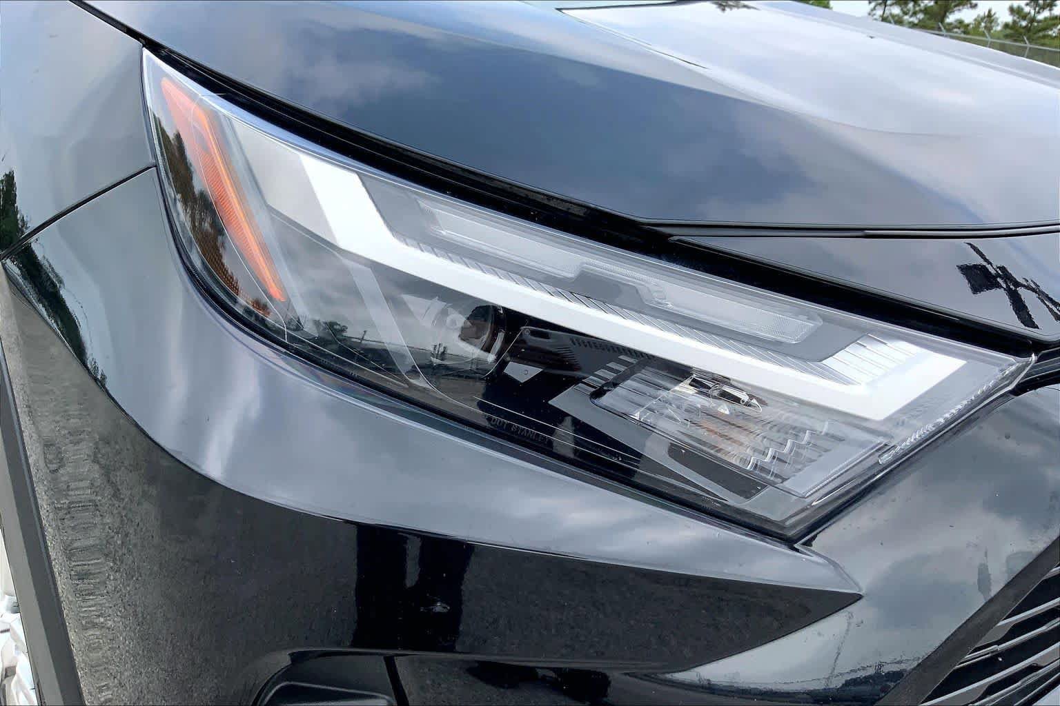 Used 2023 Toyota RAV4 XLE Premium FWD image 27