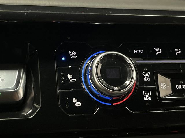 Used 2022 GMC Sierra 1500 AT4X image 8