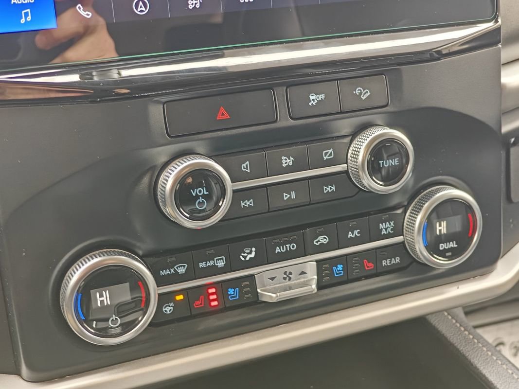 Used 2023 Ford Expedition Max XLT AWD/4WD image 32