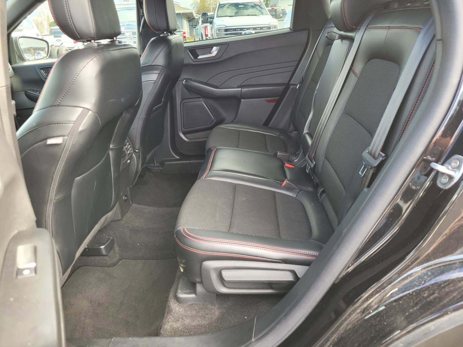 Used 2025 Ford Escape ST-Line AWD/4WD image 13