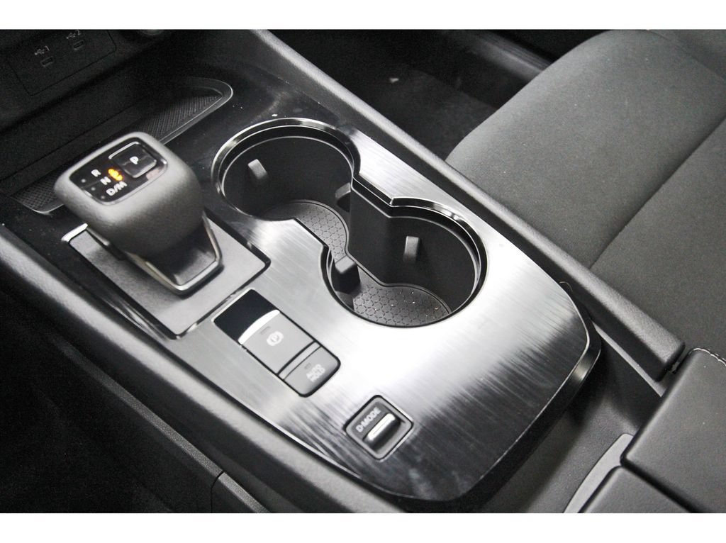Used 2025 Nissan Rogue S FWD image 24
