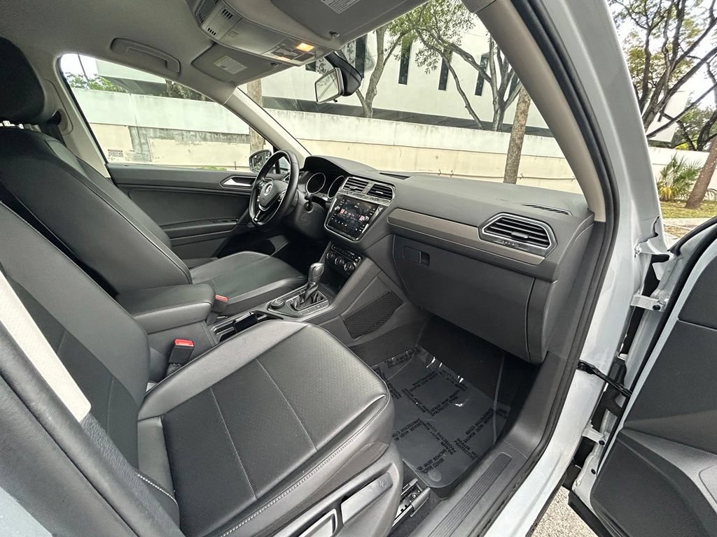 Used 2019 Volkswagen Tiguan SE AWD/4WD image 29
