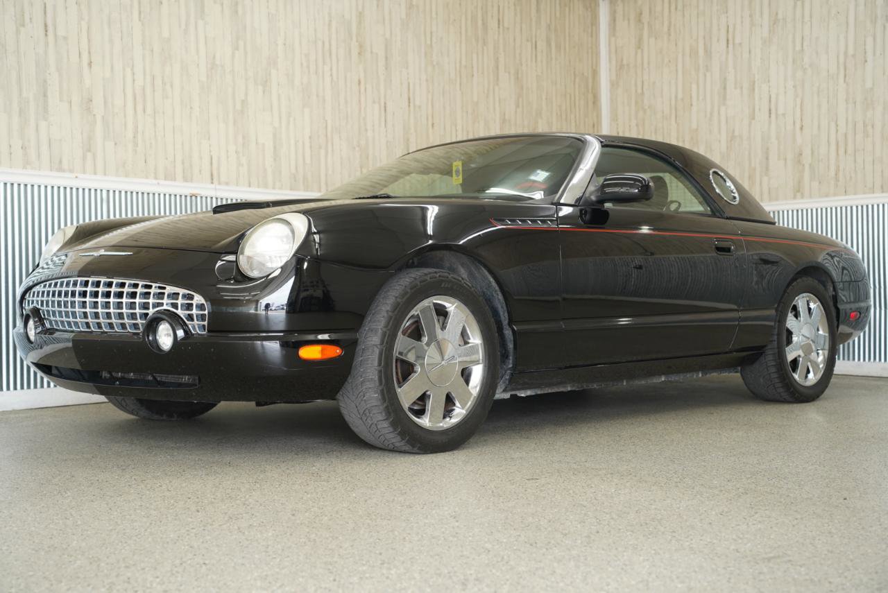 Used 2002 Ford Thunderbird image 4