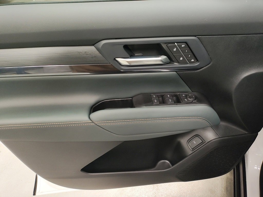 New 2026 GMC Terrain AT4 w/ Convenience Package III image 26