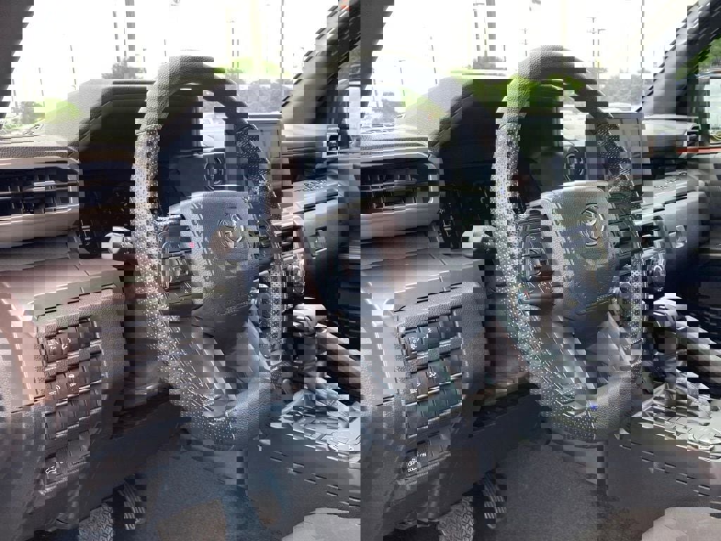 Used 2024 Toyota Tacoma SR5 RWD image 9