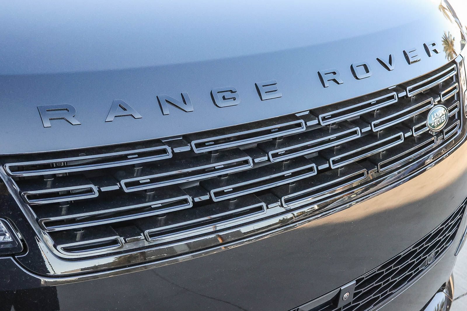 Certified 2026 Land Rover Range Rover Sport Dynamic SE AWD/4WD image 11