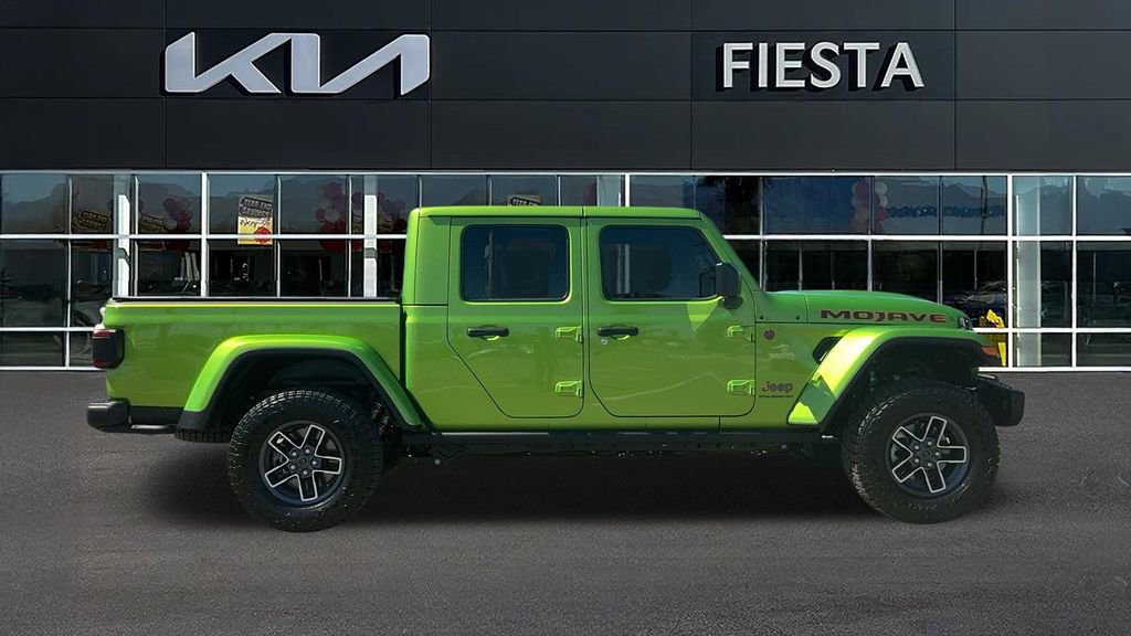 Used 2025 Jeep Gladiator Mojave image 6