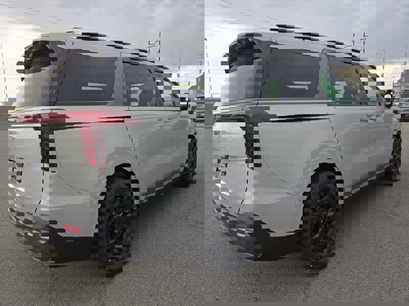 New 2026 Kia Carnival SX Prestige image 3