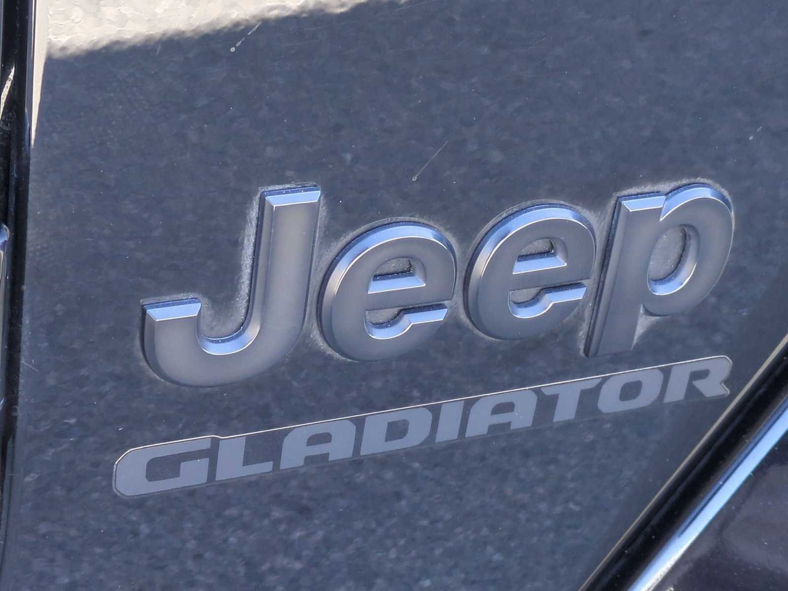 Used 2021 Jeep Gladiator Sport AWD/4WD image 9