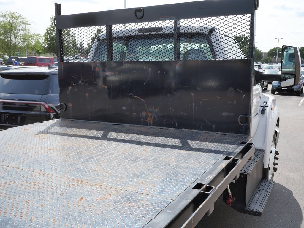 Used 2022 Ford F650 2WD Regular Cab Super Duty image 12