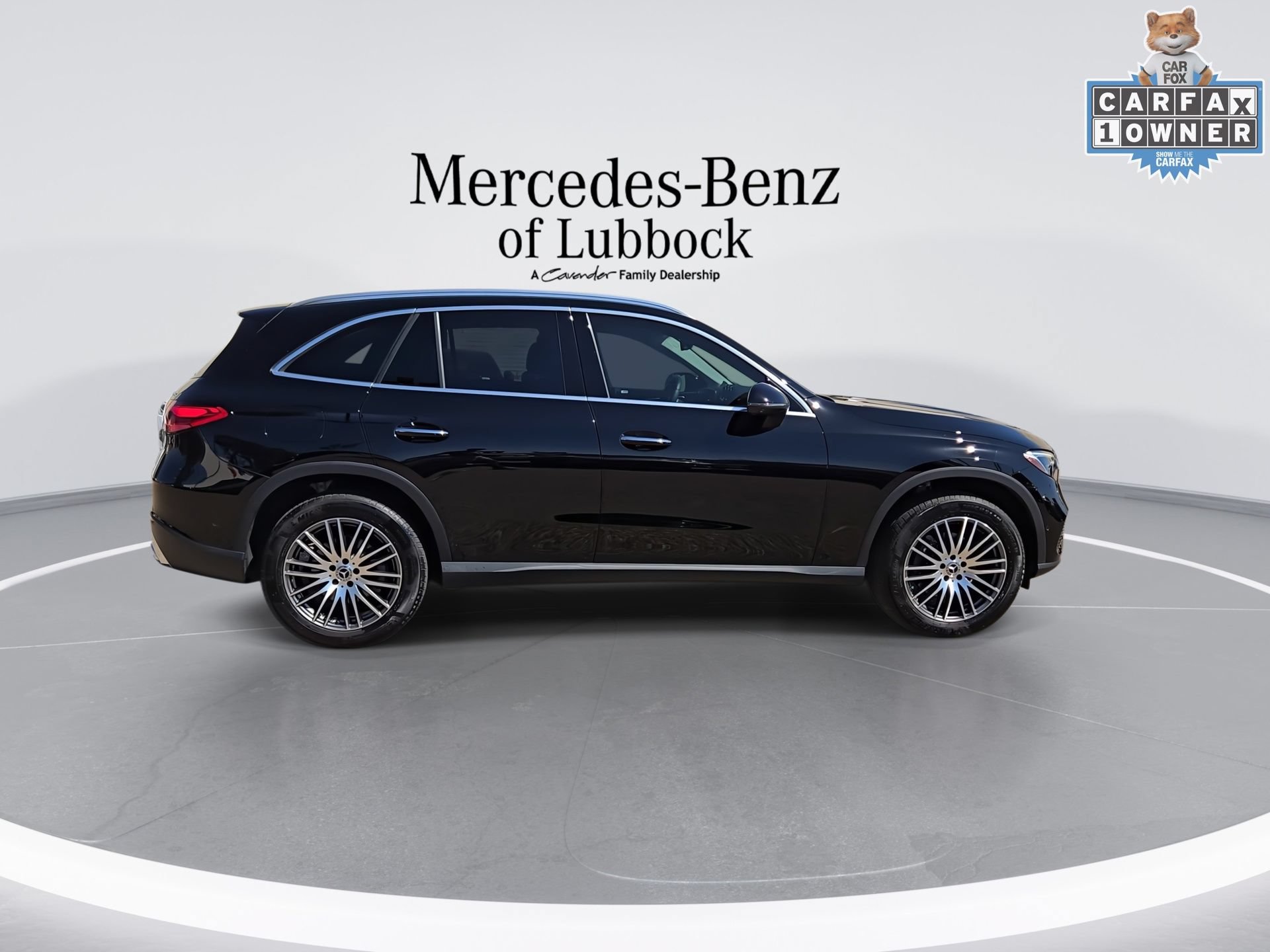 Used 2023 Mercedes-Benz GLC 300 4MATIC image 9