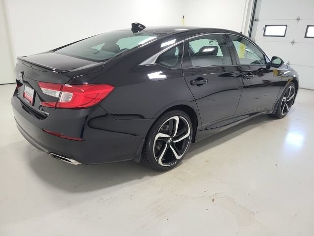 Used 2018 Honda Accord Sport image 6