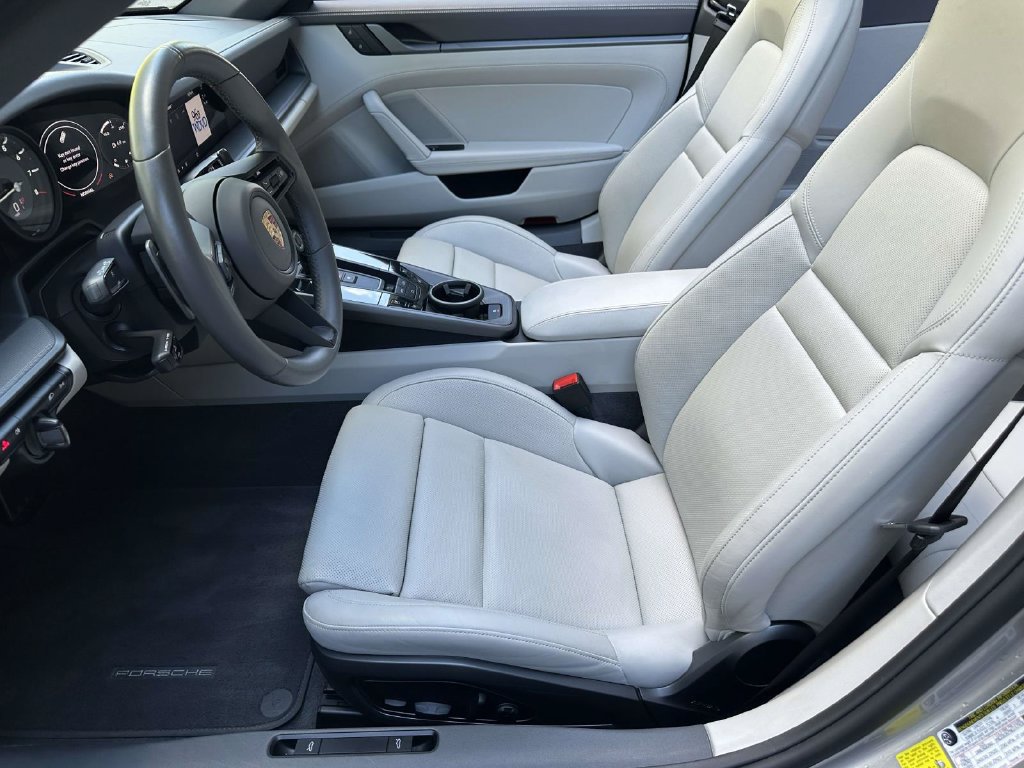 Certified 2024 Porsche 911 Carrera RWD image 15