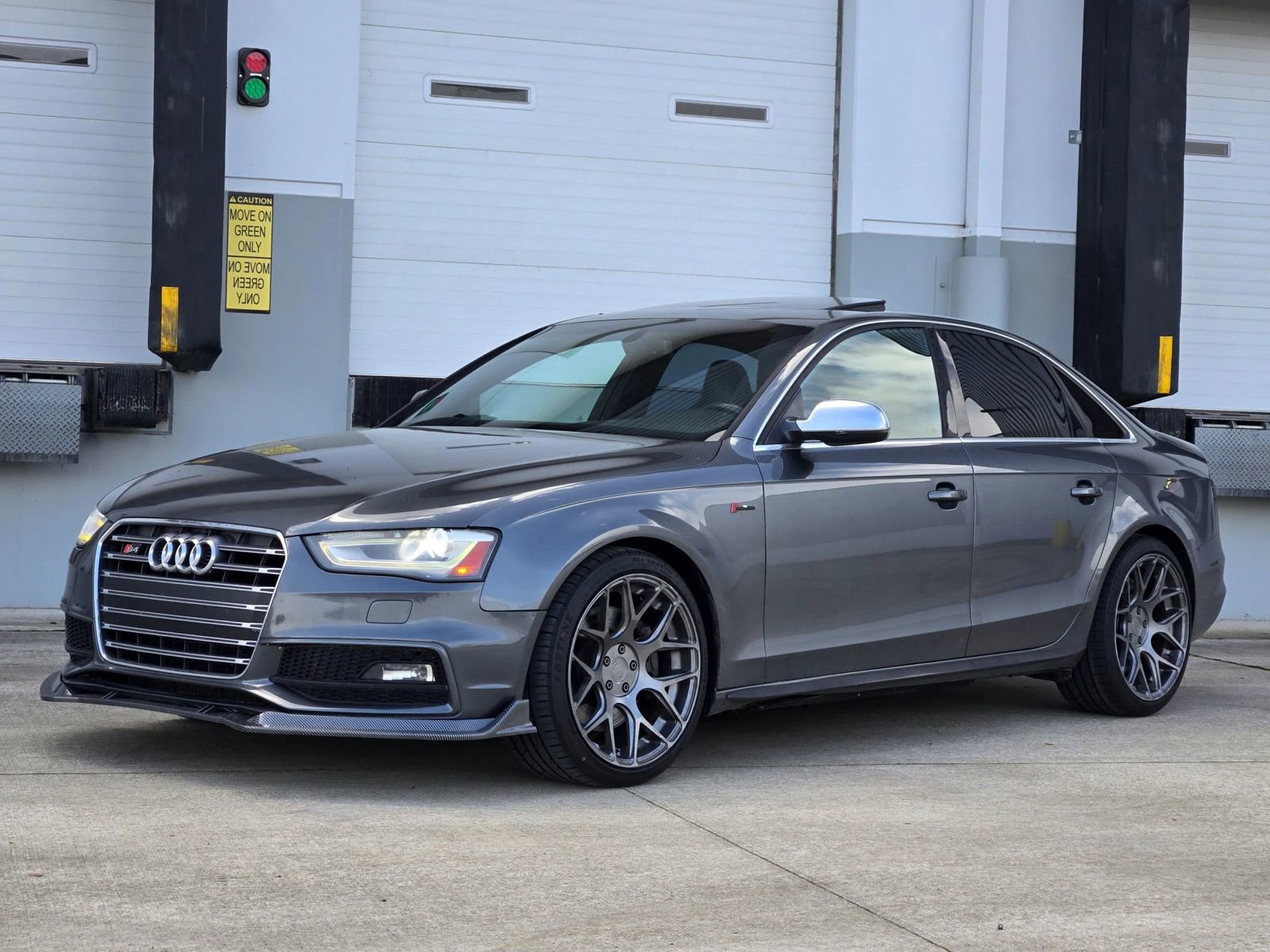 Used 2015 Audi S4 Premium Plus w/ Technology Package image 4