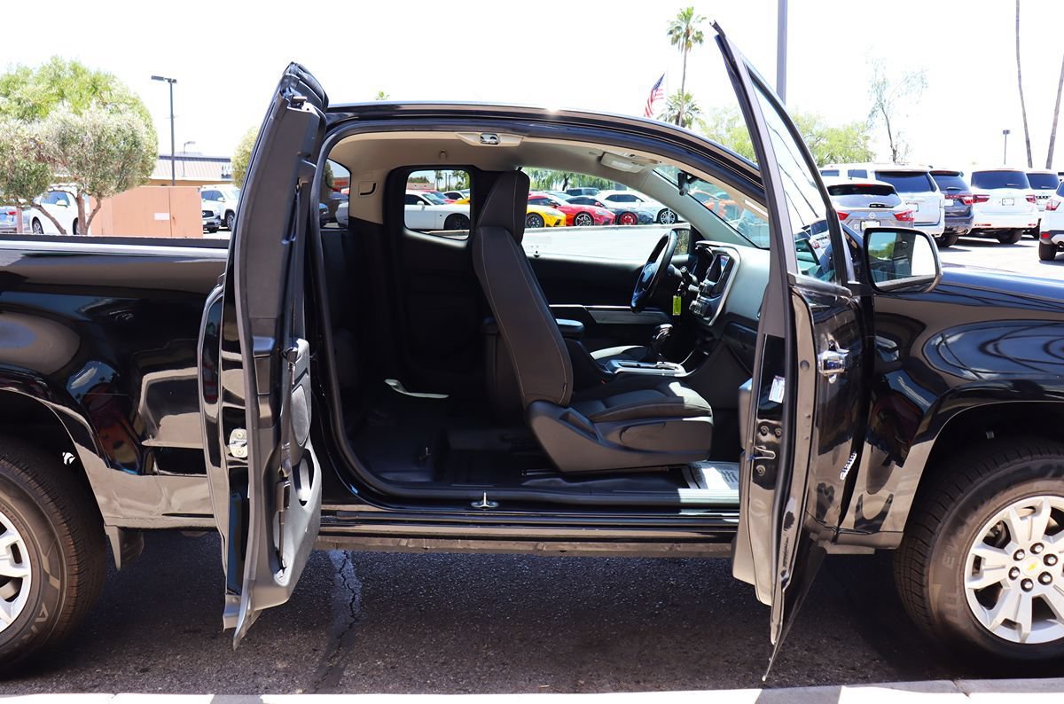 Used 2022 Chevrolet Colorado LT w/ Fleet Safety Package RWD image 36