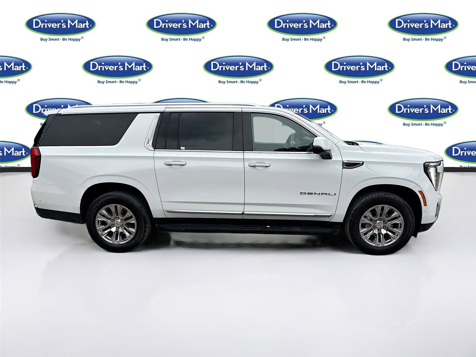 Used 2025 GMC Yukon XL Denali RWD image 8