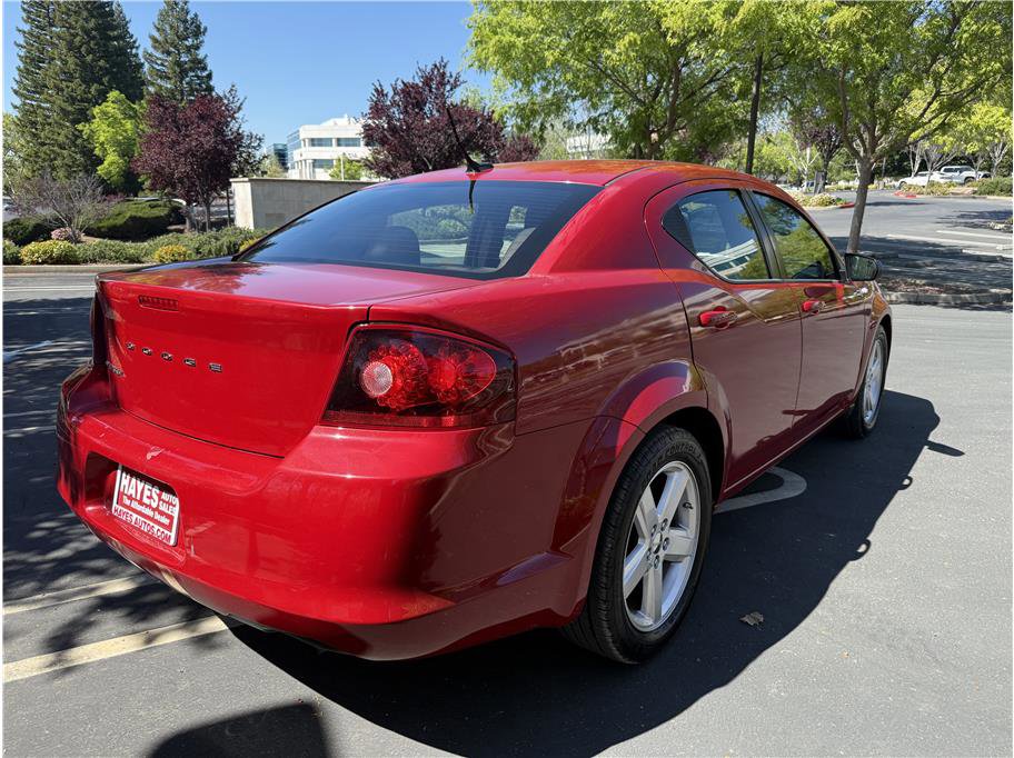 Used 2013 Dodge Avenger SE image 7