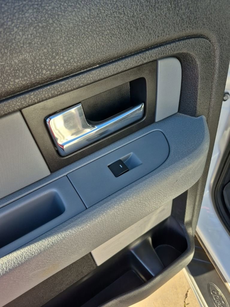 Used 2014 Ford F150 XLT w/ XLT Chrome Package RWD image 16