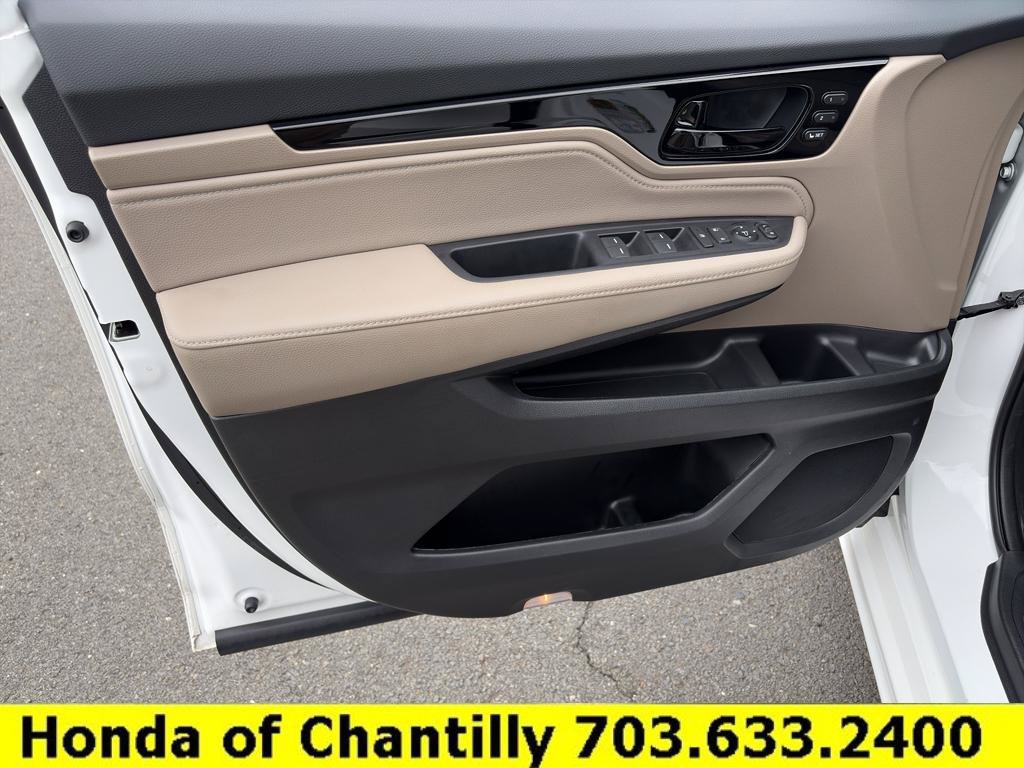 Certified 2024 Honda Odyssey Touring image 23