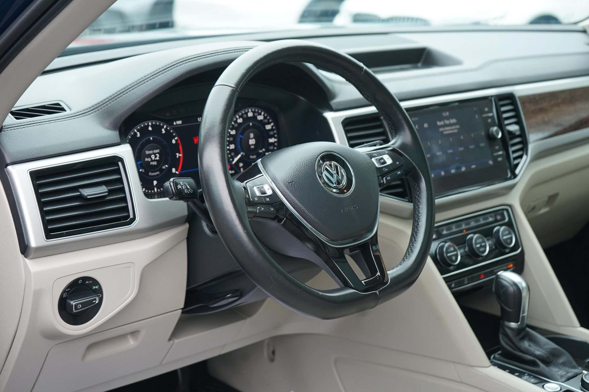 Used 2018 Volkswagen Atlas SEL Premium AWD/4WD image 11