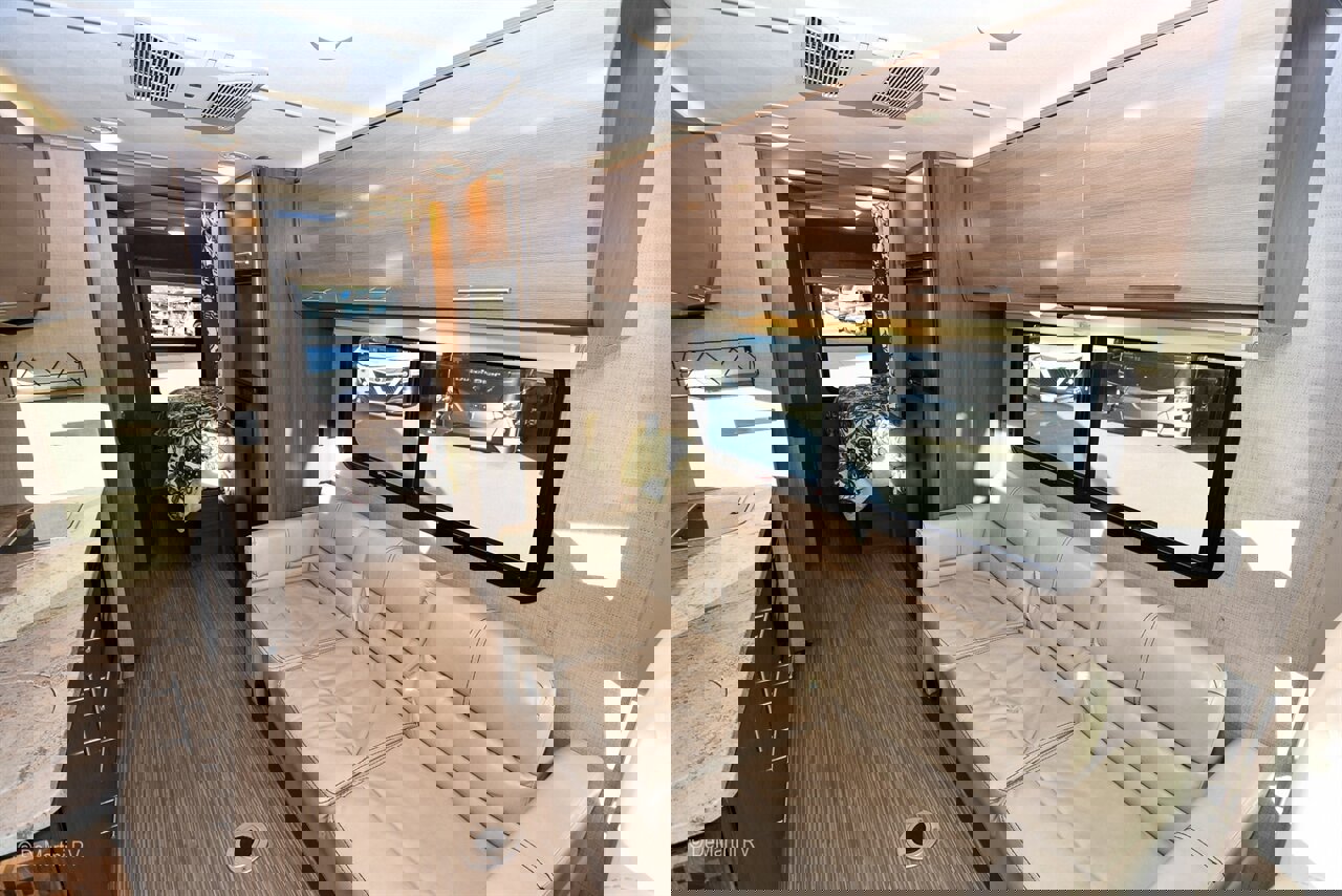 Used 2017 Ford E-450 and Econoline 450 Super Duty w/ A/C Prep Package RWD image 12