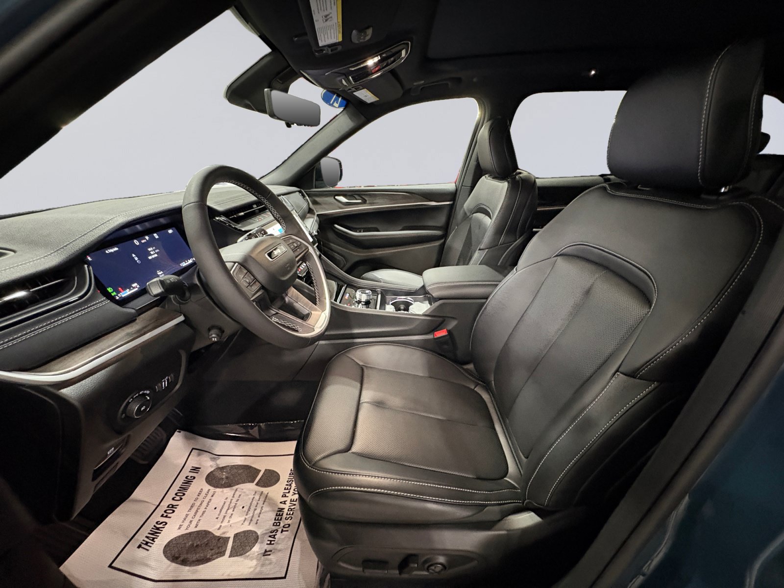 New 2027 Jeep Grand Cherokee Limited AWD/4WD image 9