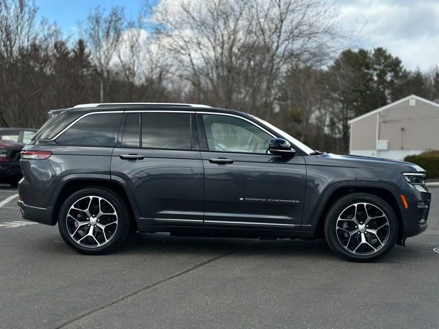 Used 2022 Jeep Grand Cherokee Summit AWD/4WD image 7