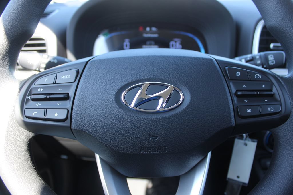 New 2026 Hyundai Venue SE FWD image 24