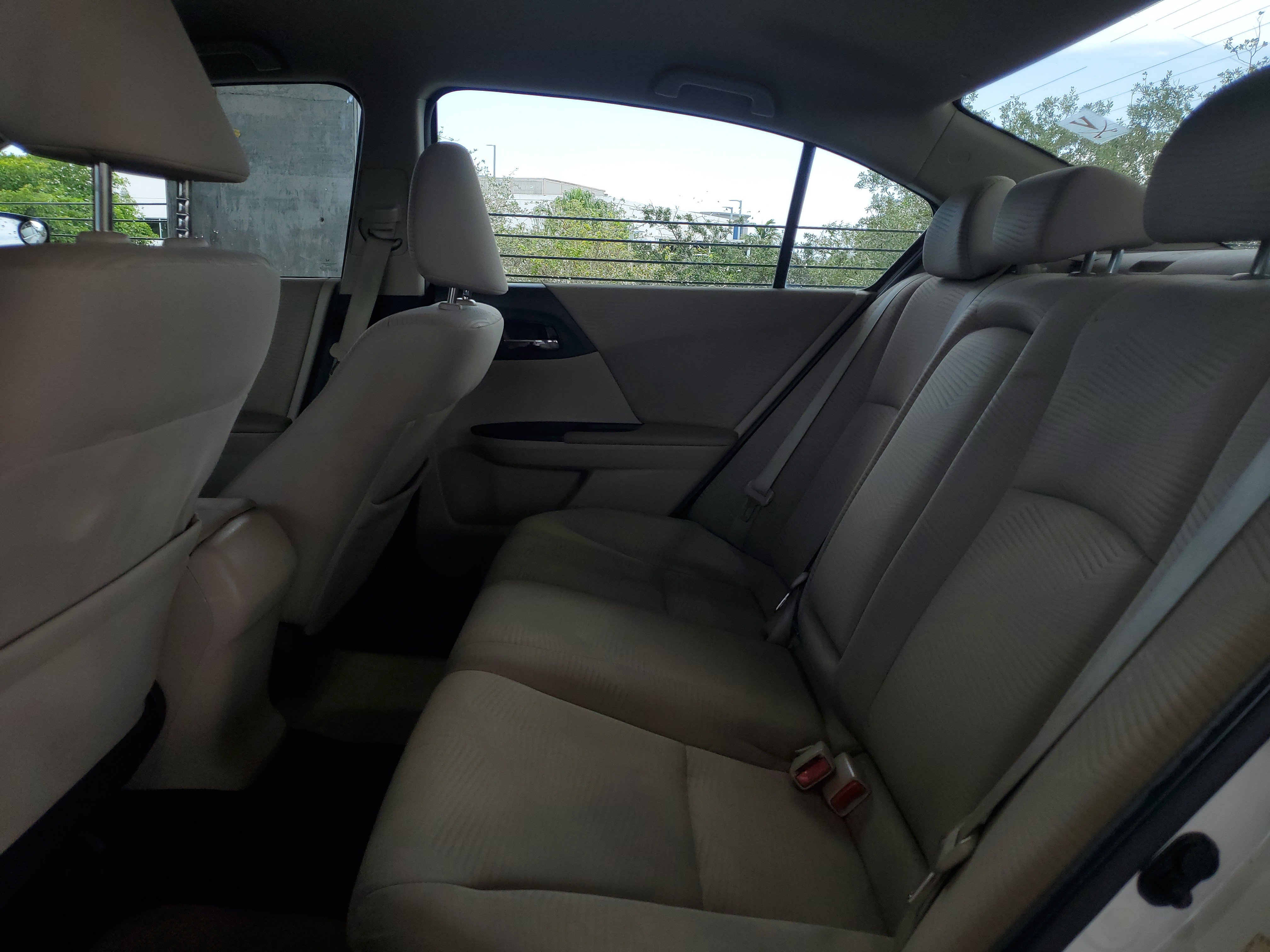 Used 2014 Honda Accord LX image 8