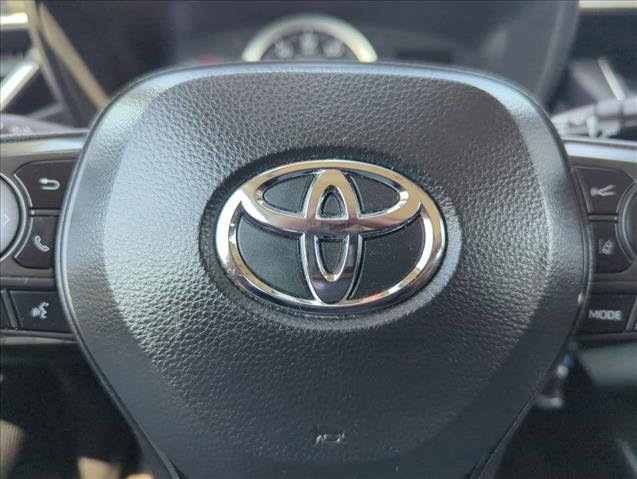 Used 2021 Toyota Corolla LE image 23