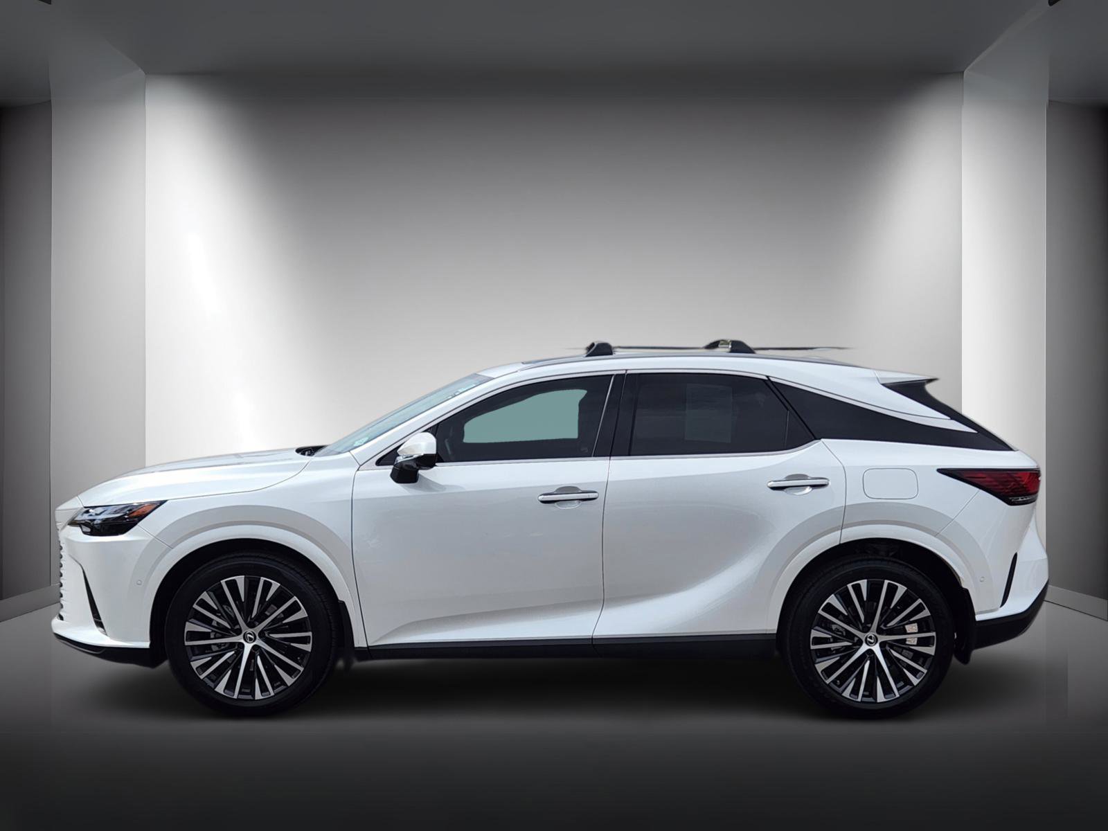 Used 2025 Lexus RX 350 w/ Convenience Package image 2