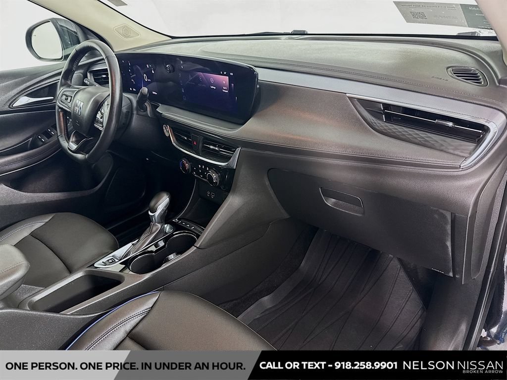 Used 2025 Buick Encore GX Sport Touring w/ Comfort Package AWD/4WD image 27