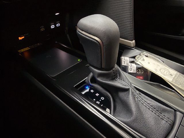 New 2026 Toyota Camry SE w/ Multimedia Upgrade Package FWD image 18
