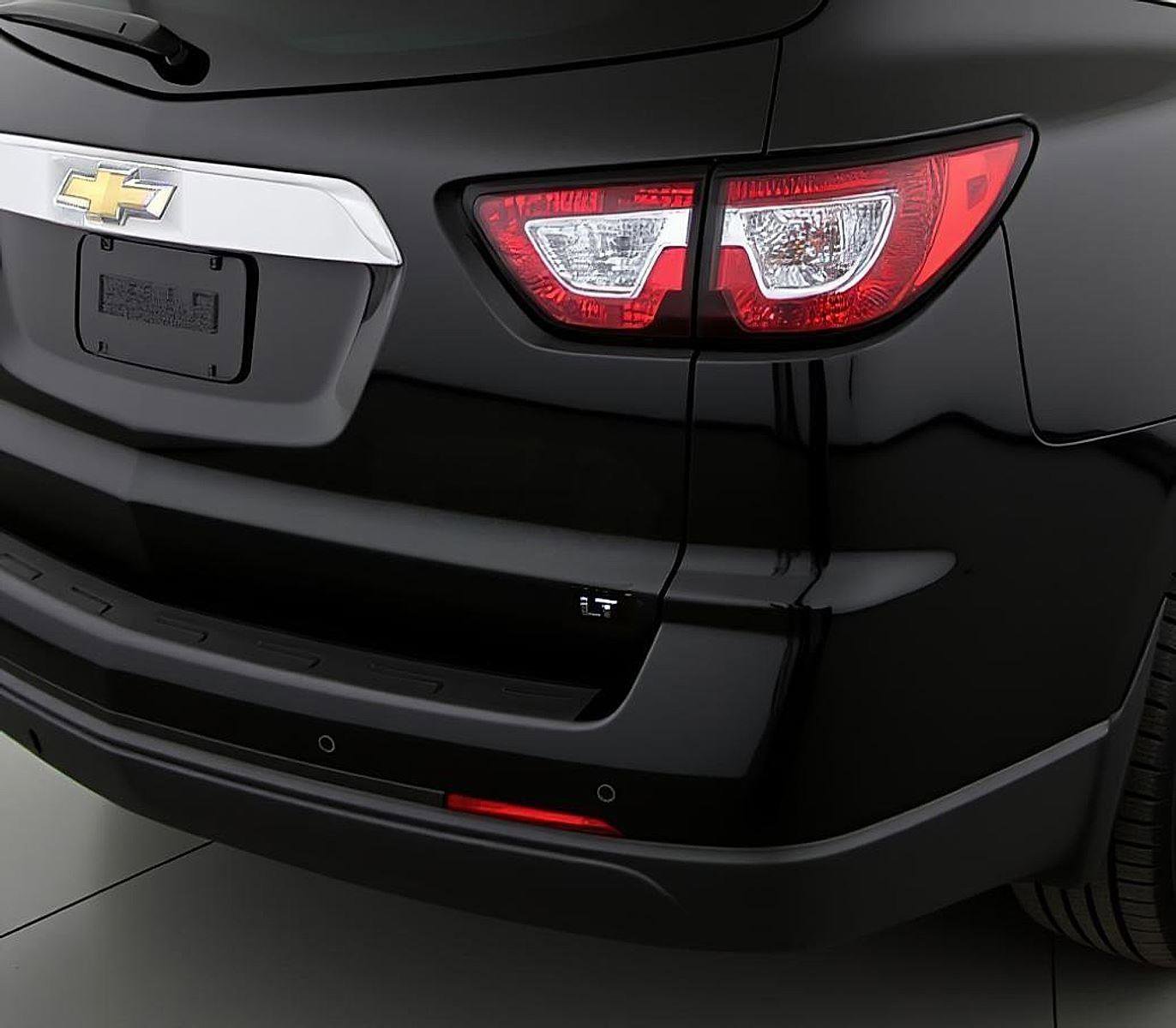 Used 2017 Chevrolet Traverse LT w/ Style and Technology Package image 8