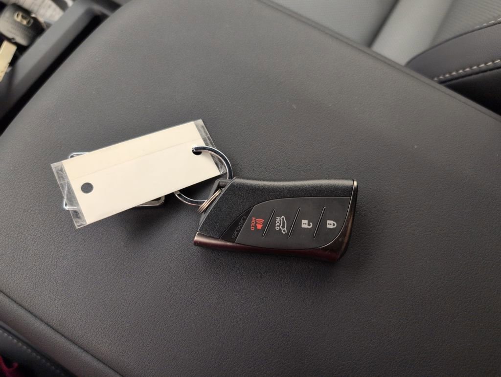 Used 2025 Lexus GX 550 image 48