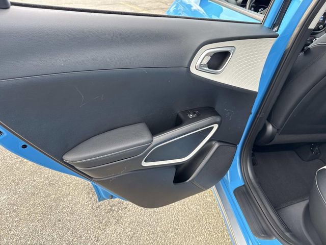 Used 2023 Kia Soul GT-Line image 17